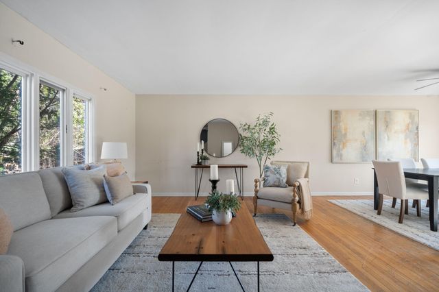 685 Ironwood Drive, Ann Arbor, MI 48103