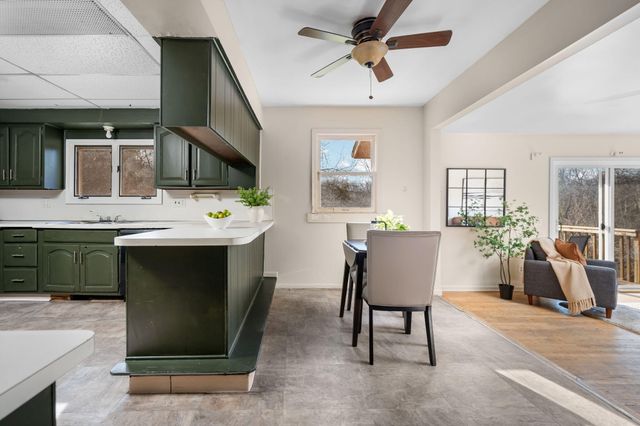 685 Ironwood Drive, Ann Arbor, MI 48103