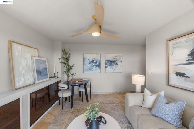 8249 Skyline Cir, Oakland, CA 94605