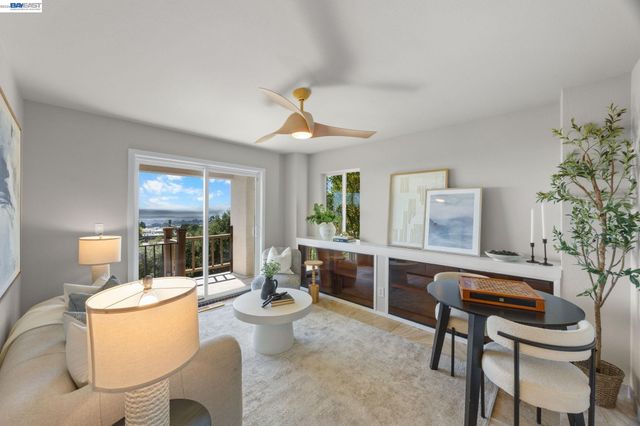 8249 Skyline Cir, Oakland, CA 94605