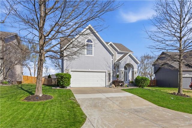 5929 Lone Elm Road, Shawnee, KS 66218