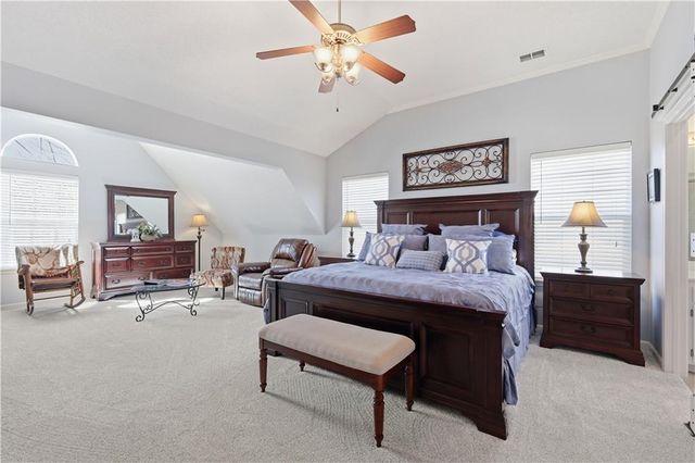 5929 Lone Elm Road, Shawnee, KS 66218