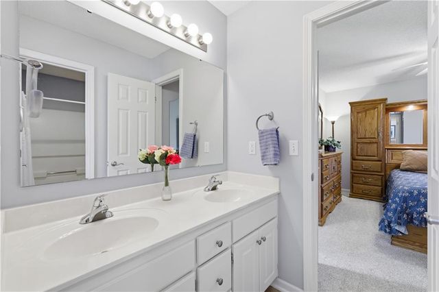 5929 Lone Elm Road, Shawnee, KS 66218