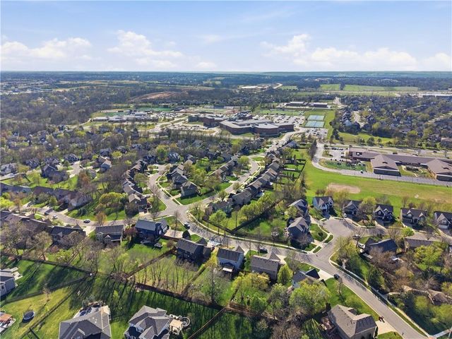 5929 Lone Elm Road, Shawnee, KS 66218