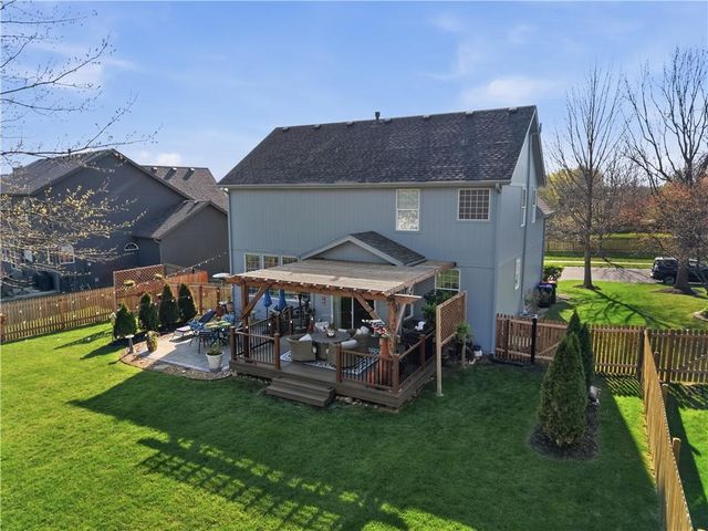 5929 Lone Elm Road, Shawnee, KS 66218