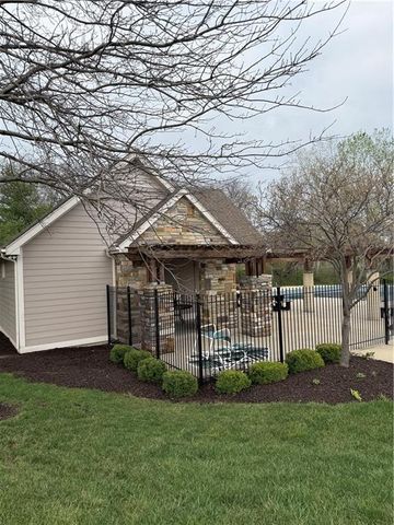 5929 Lone Elm Road, Shawnee, KS 66218
