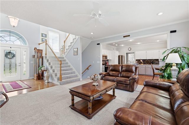 5929 Lone Elm Road, Shawnee, KS 66218
