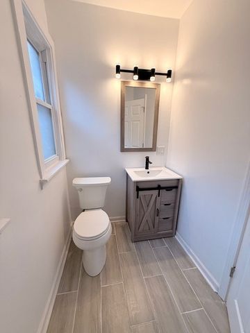 1048 W 92nd Place, Chicago, IL 60620