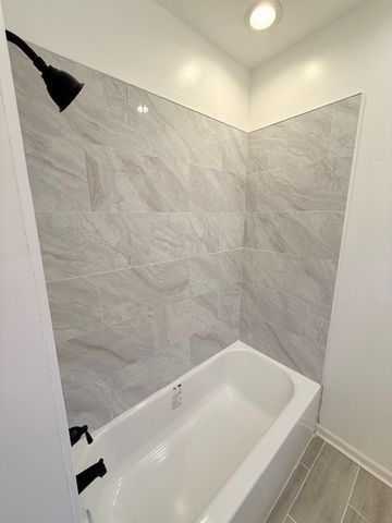 1048 W 92nd Place, Chicago, IL 60620