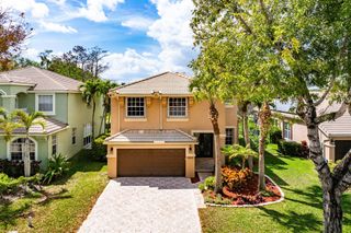 2015 Reston Circle, Royal Palm Beach, FL 33411