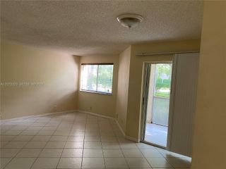 9755 Westview Drive 1215, Coral Springs, FL 33076