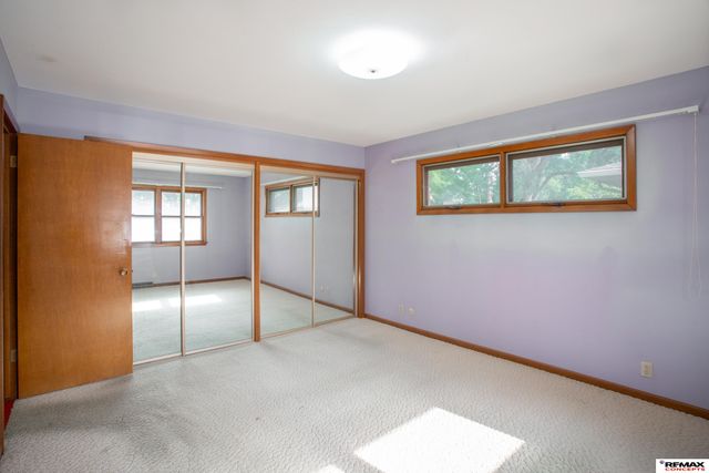 708 Driftwood Drive, Lincoln, NE 68510