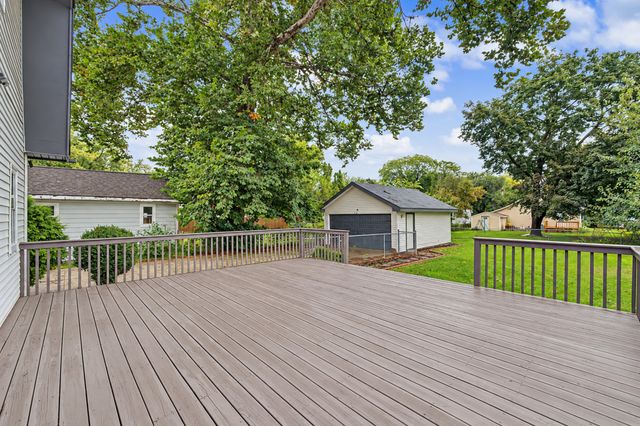 3919 69th Street, Urbandale, IA 50322