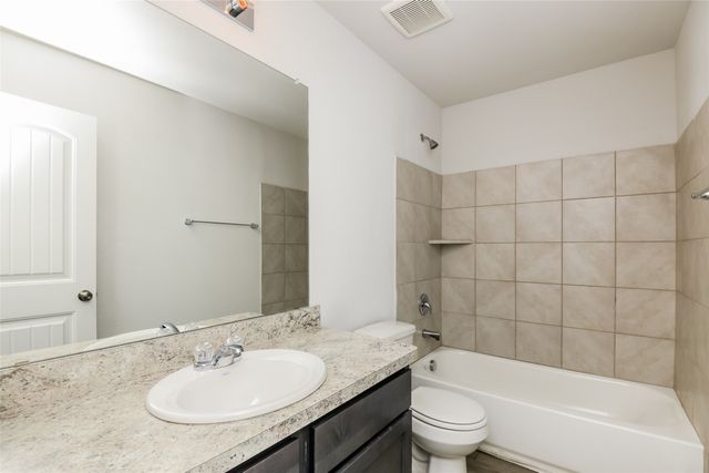 8325 Yaupon Holly Court, Fort Worth, TX 76123