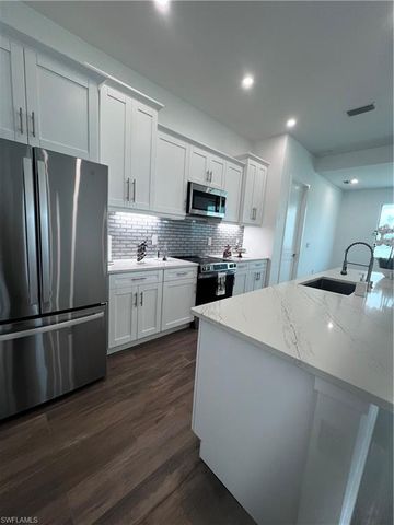 2803 44th ST SW, Lehigh Acres, FL 33976