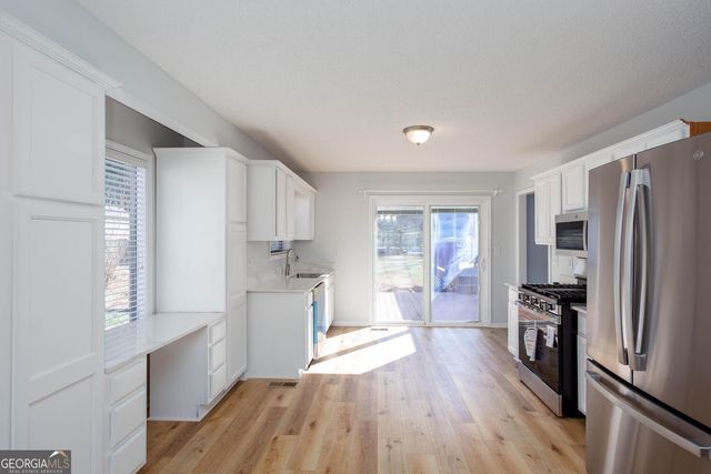 208 Windfield Drive, Woodstock, GA 30188