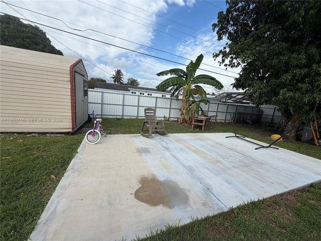 1011 NE 212th Ter, Miami, FL 33179