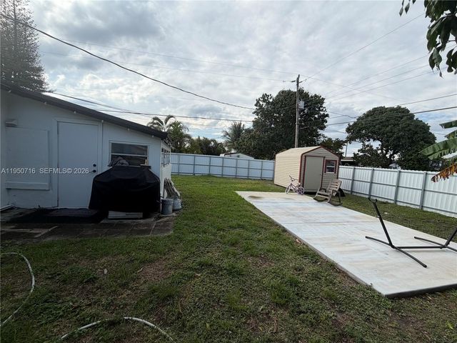 1011 NE 212th Ter, Miami, FL 33179