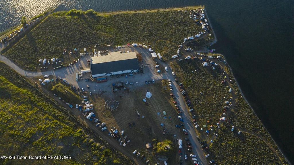 624 COUNTY ROAD 101, Alpine, WY 83128 photo 7