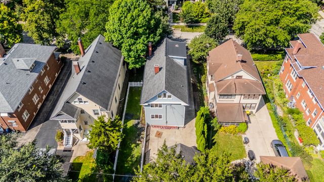11 S Catherine Avenue, La Grange, IL 60525
