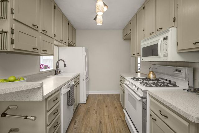 2641 Kentucky Avenue S, Saint Louis Park, MN 55426