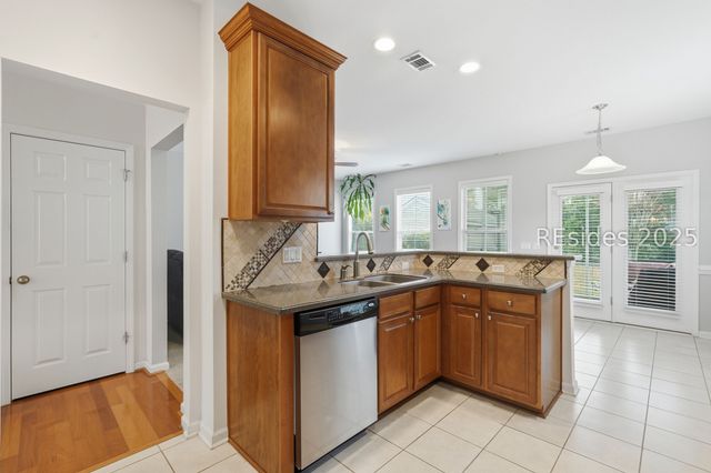 46 Woods Bay Rd, Bluffton, SC 29910