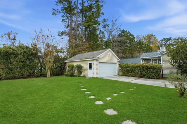 46 Woods Bay Rd, Bluffton, SC 29910