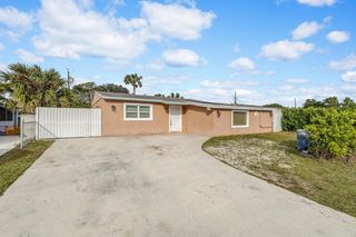 4389 Bellewood Street, Palm Beach Gardens, FL 33410