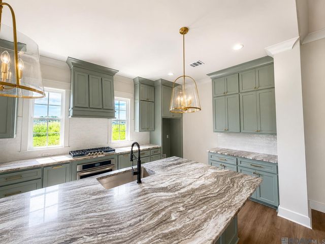 4432 Camargue Avenue, Baton Rouge, LA 70820