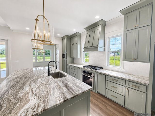 4432 Camargue Avenue, Baton Rouge, LA 70820