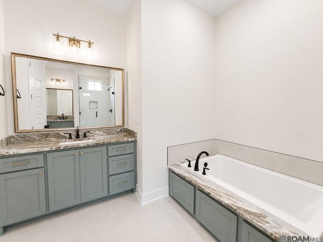 4432 Camargue Avenue, Baton Rouge, LA 70820