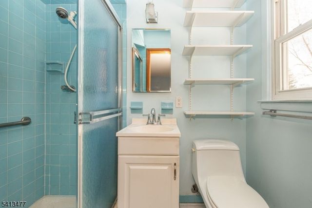 4 Brookside Ct, Parsippany-troy Hills Twp., NJ 07054