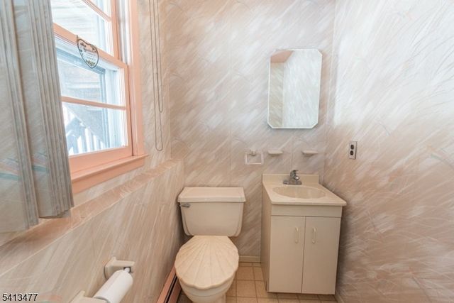 4 Brookside Ct, Parsippany-troy Hills Twp., NJ 07054