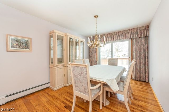 4 Brookside Ct, Parsippany-troy Hills Twp., NJ 07054