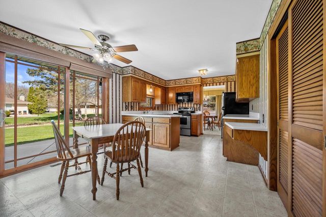 7245 N Wayside COURT, Glendale, WI 53209
