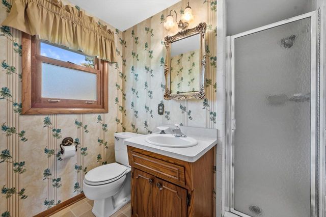 7245 N Wayside COURT, Glendale, WI 53209