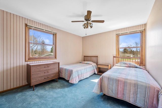 7245 N Wayside COURT, Glendale, WI 53209
