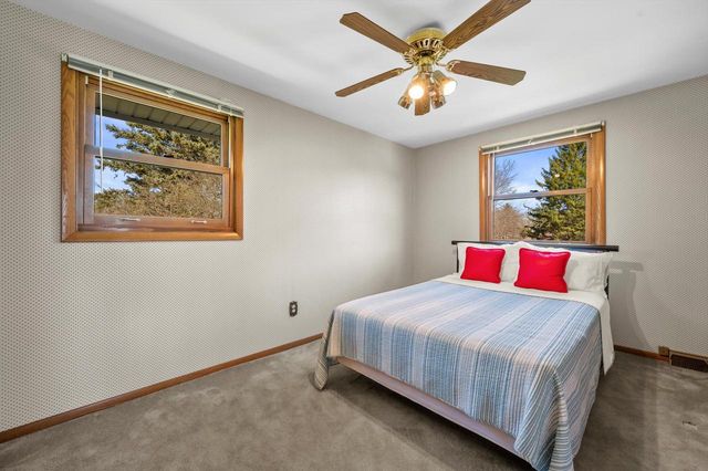 7245 N Wayside COURT, Glendale, WI 53209