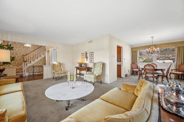 7245 N Wayside COURT, Glendale, WI 53209