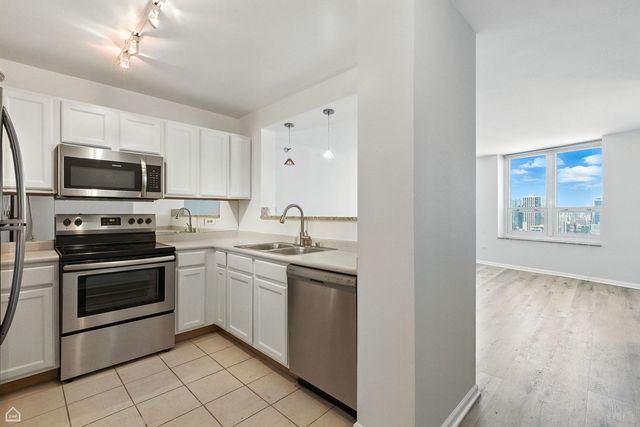 345 N LaSalle Street 2602, Chicago, IL 60654