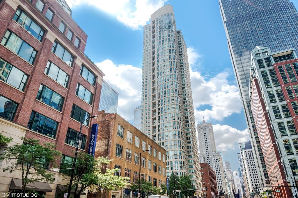 345 N LaSalle Street 2602, Chicago, IL 60654