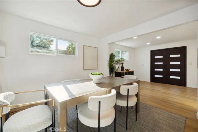 1290 E Woodbury, Pasadena, CA 91104