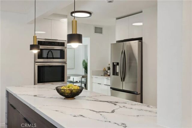 1290 E Woodbury, Pasadena, CA 91104