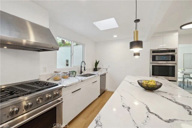 1290 E Woodbury, Pasadena, CA 91104