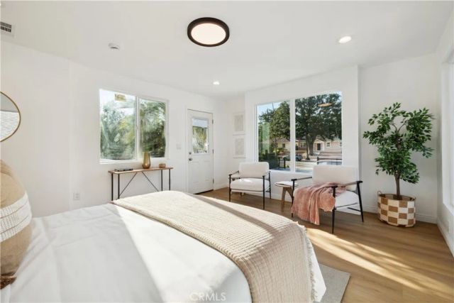 1290 E Woodbury, Pasadena, CA 91104