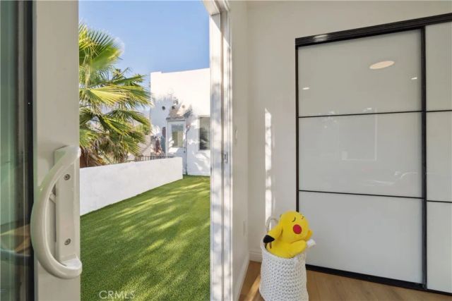 1290 E Woodbury, Pasadena, CA 91104