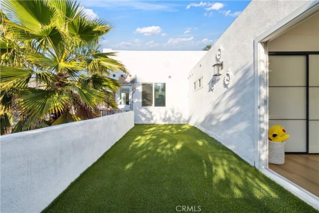 1290 E Woodbury, Pasadena, CA 91104