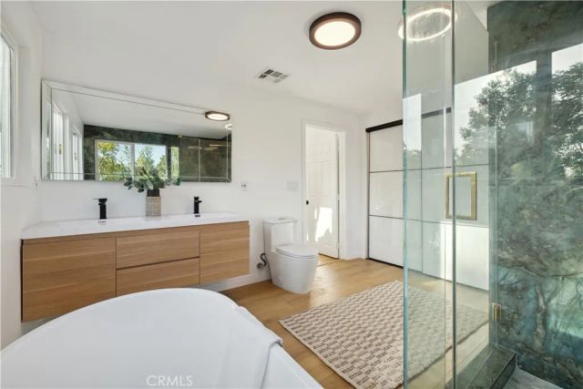 1290 E Woodbury, Pasadena, CA 91104