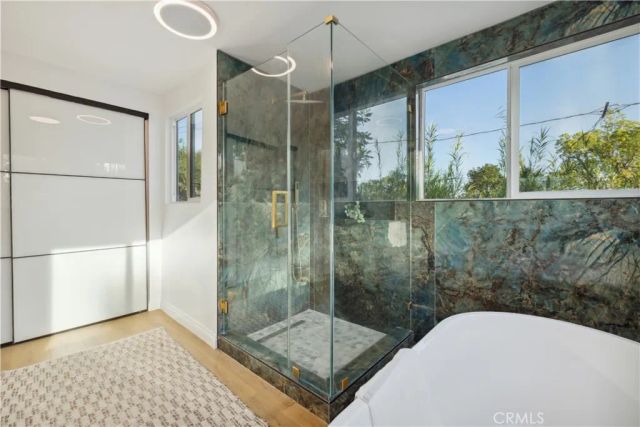 1290 E Woodbury, Pasadena, CA 91104