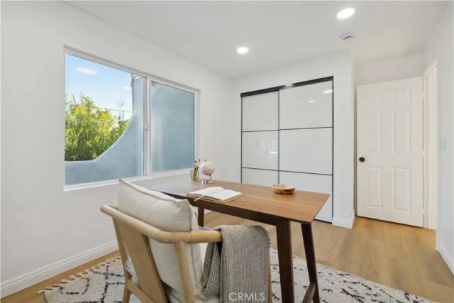 1290 E Woodbury, Pasadena, CA 91104